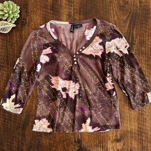 Yashi | Vintage Y2K Brown Floral Script 3/4 Sleeve Henley Top, Size M